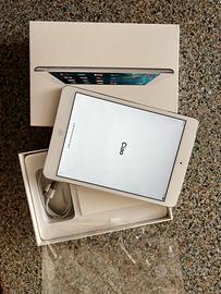 Ipad mni 2 wifi+cellular 16 gb+ tastiera e cover