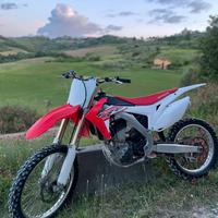 Honda C RF 250 2016