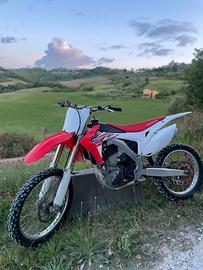 Honda C RF 250 2016