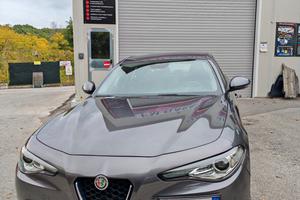 Alfa romeo Giulia 2.2 diesel AT8 
