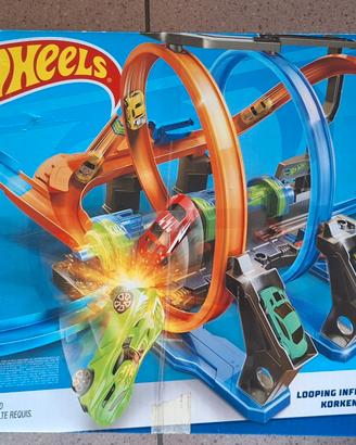 Pista Hot Wheels Action - Corkscrew Crash (Pista T