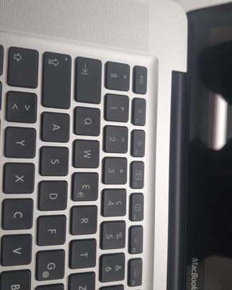 MacBook 15 pollici