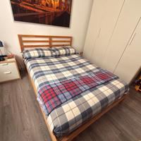 Struttura letto matrimoniale con doghe
