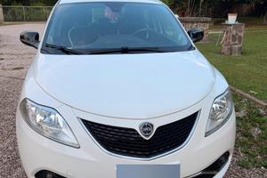 Lancia Ypsilon 1.2 GPL Gold Ecochic - Neopatentati