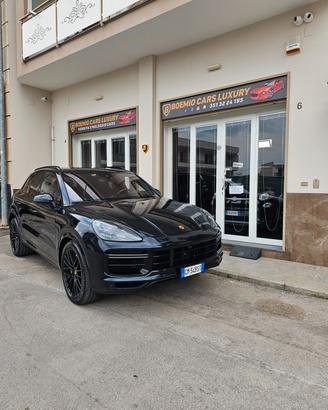 Porsche Cayenne 4.0 V8 Turbo