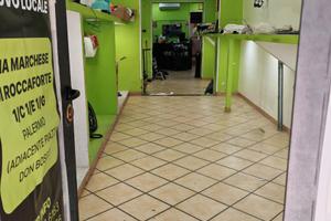 Negozio via Goethe 51 tribunale