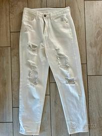 Jeans bianchi strappati uomo