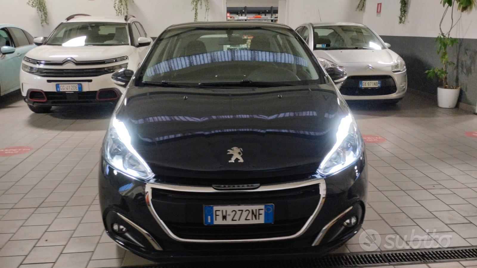 Bracciolo specifico Basic Peugeot 208 2019> - UNIT Peugeot 208 2019 > UNIT  in vendita su Bep's