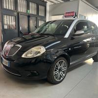 Lancia Ypsilon 1.2 Platino
