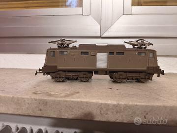 modellino locomotiva E424 143 