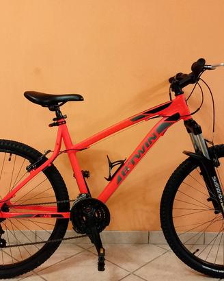 Mountain-bike 26" b-twin in alluminio 