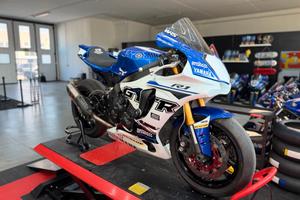 Yamaha YZF R1 PRONTO PISTA! OHLINS! PERMUTE!