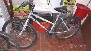 bici Mountain bike 26 bianca viola