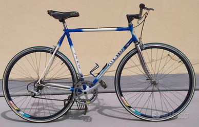 bicicletta sportiva 