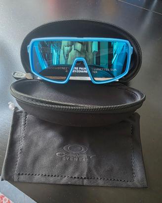 Oakley sutro