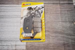 pasticche posteriori Honda Hornet 600 