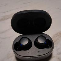 2 Belkin SoundForm Bolt Auricolari True Wireless.