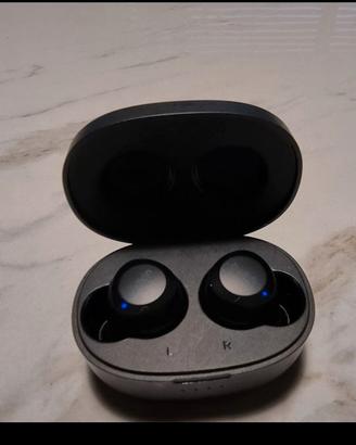 2 Belkin SoundForm Bolt Auricolari True Wireless.