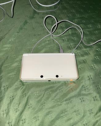 Nintendo 3DS + 2 giochi