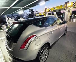 Lancia Delta 1.4 tjt Platino full optional