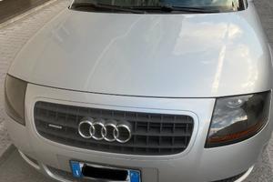 AUDI TT 1ª serie - 2004