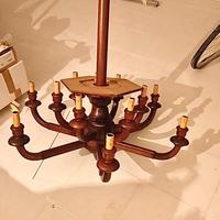 Lampadario in legno