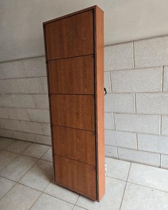 scarpiera a muro in legno con cassetti apribili