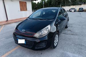 Kia Rio 1.1 CRDi km 145000 Ok neopatentati