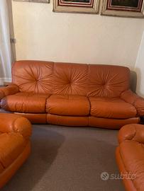 Divano + poltrone vera pelle anni 70