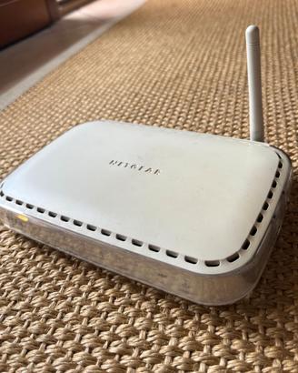 Router marca Netgear mod. DG834G v5