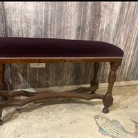 Sgabello lungo in velluto melanzana