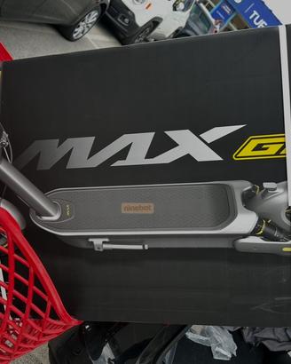 Monopattino Segway-Ninebot MAX G2 E - Pari Nuovo