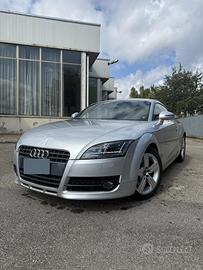 Audi TT 8j3