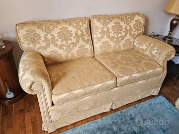 Divano 2 posti