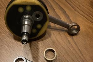 Albero Pinasco in teflon e doppia Biella vespa 50