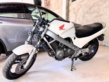 Honda NTV 650 - non circolante