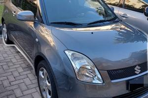 Suzuki Swift 1.3
Swift IV 2005 3p 1.3 16v GL