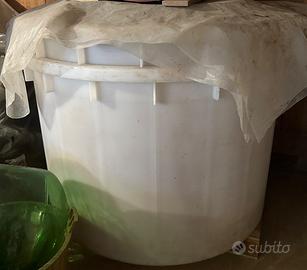 Mastello in plastica 10 quintali per vino