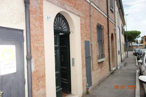 Elegante Cielo-Terra Indipendente in Centro Storic