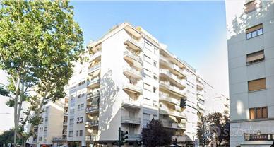 3 LOCALI A ROMA
