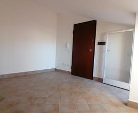 LI PUNTI centrale mansarda bivano cucina 45.000