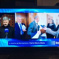 TV 27 pollici 