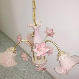 lampadario rosa