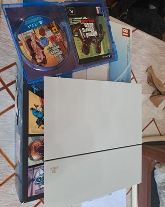 PS4 500 GB bianca + GTA5 + MINECRAFT