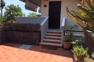 Casa a capomulini ( Acireale)