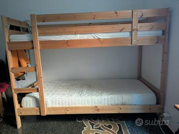 Letto a castello con materassi