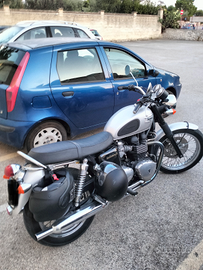 Moto Triumph Bonneville t100