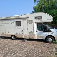 Camper mansardato
