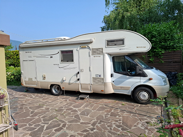 Camper mansardato