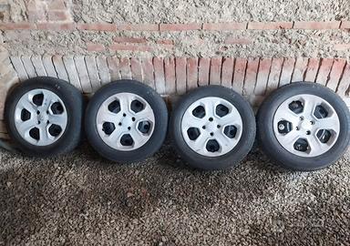 cerchi gomme ford